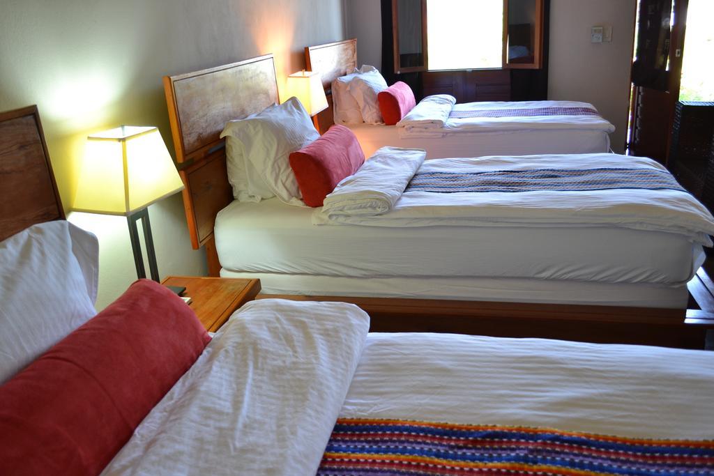 Soma Surf Resort Tola Bilik gambar
