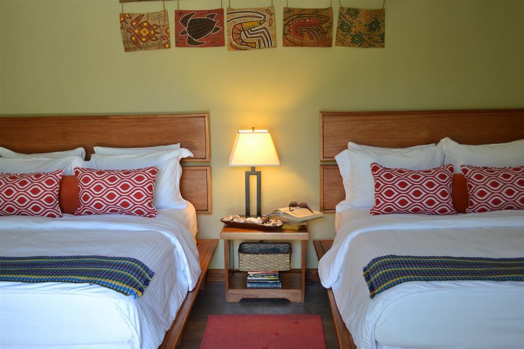 Soma Surf Resort Tola Luaran gambar
